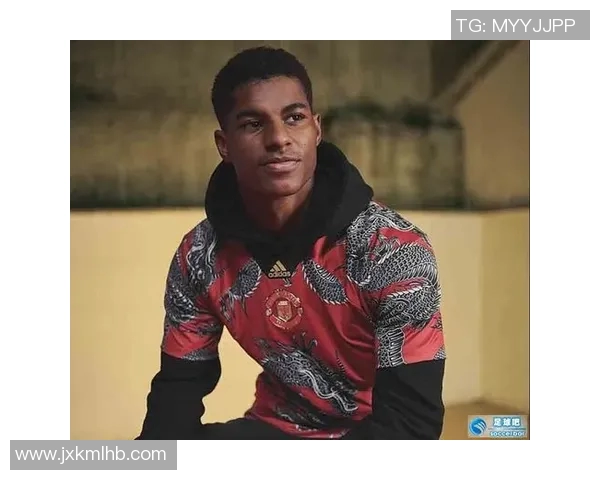 纹龙足球明星的传奇之路与荣耀时刻揭秘 纹龙足球明星的传奇之路与荣耀时刻揭秘