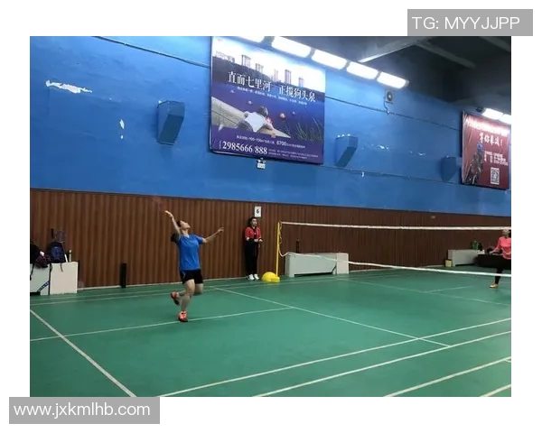 重庆羽毛球队的崛起之路:邀请赛中的奋斗与荣耀 重庆羽毛球队的崛起之路:邀请赛中的奋斗与荣耀